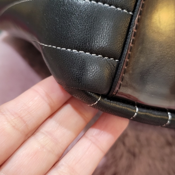 CHANEL MADEMOISELLE Black Leather Silver Hardware / Chain vertical tote - Picture 12 of 16